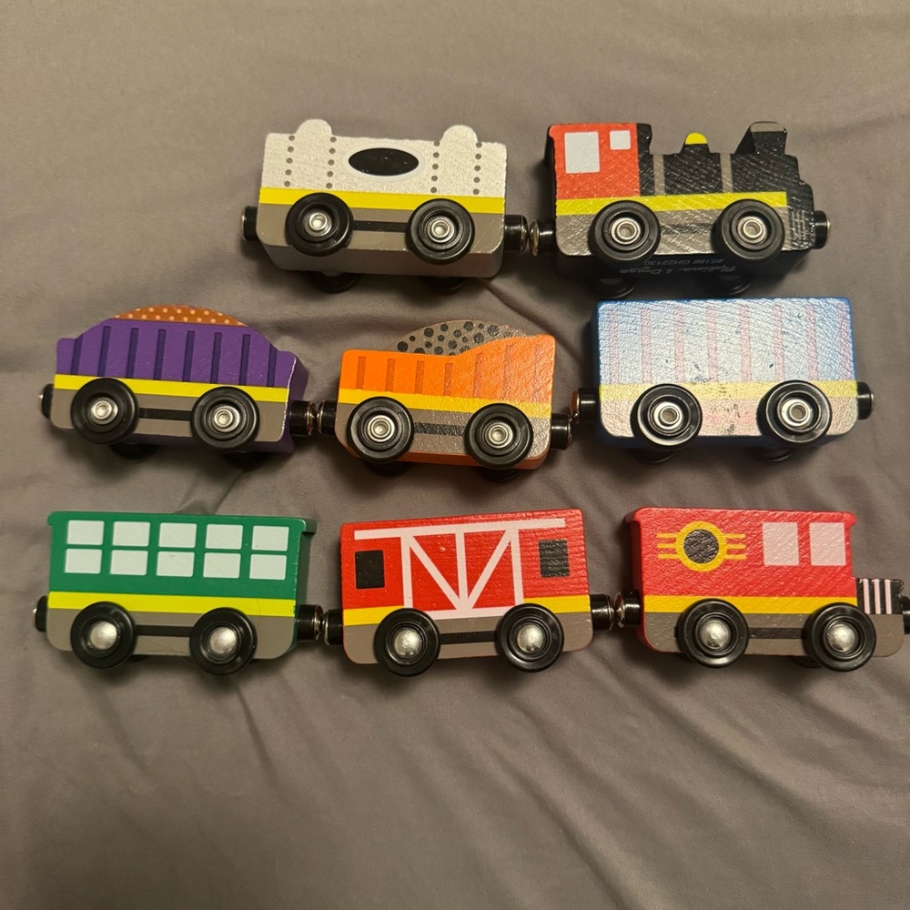 Melissa & Doug 8 Piece Wooden Magnetic Train Cars